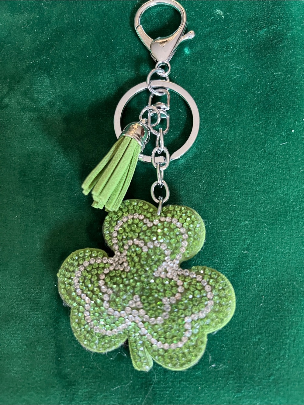 Green Shamrock Crystal Tassel Key & Card Holder Keychain